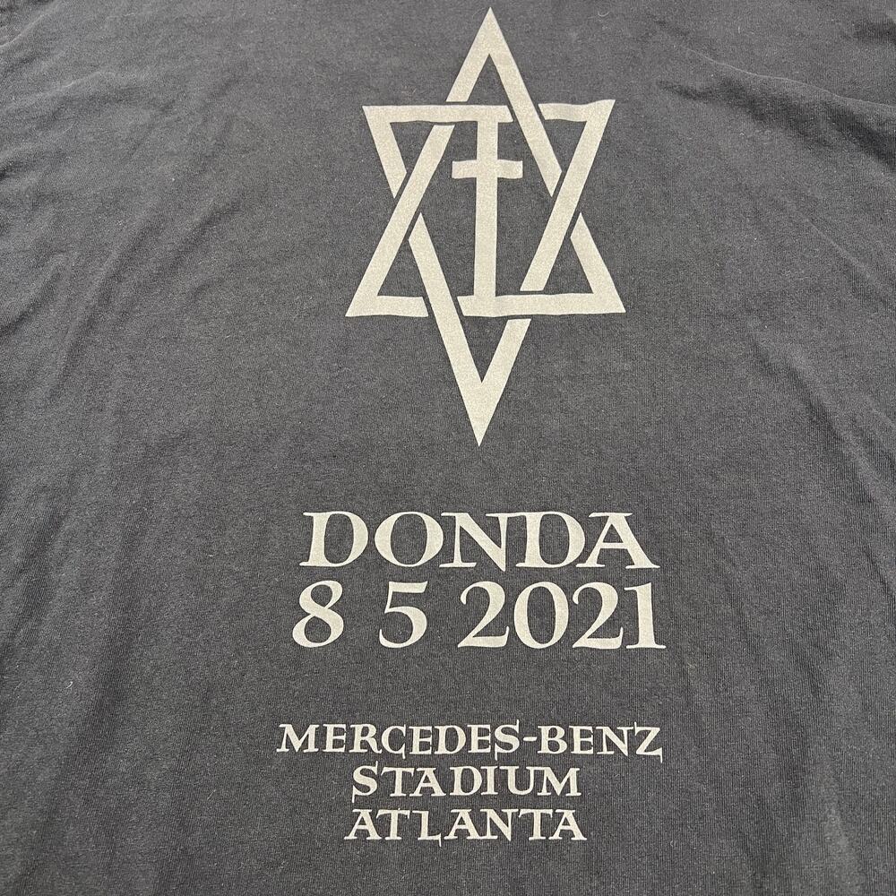 Kanye West Donda 8-5-2021 Mercedes-Benz Stadium Atlanta Tour Shirt Size L/XL - Picture 2 of 5